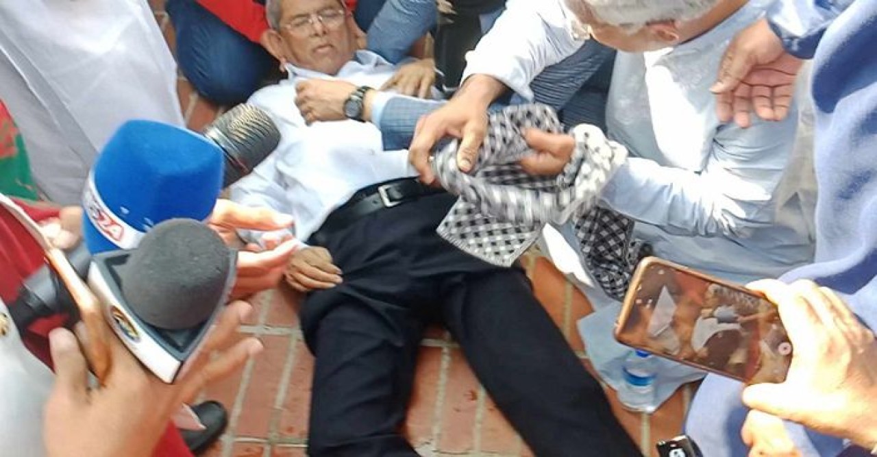 শ্রদ্ধা জানাতে স্মৃতিসৌধে গিয়ে অসুস্থ মির্জা ফখরুল