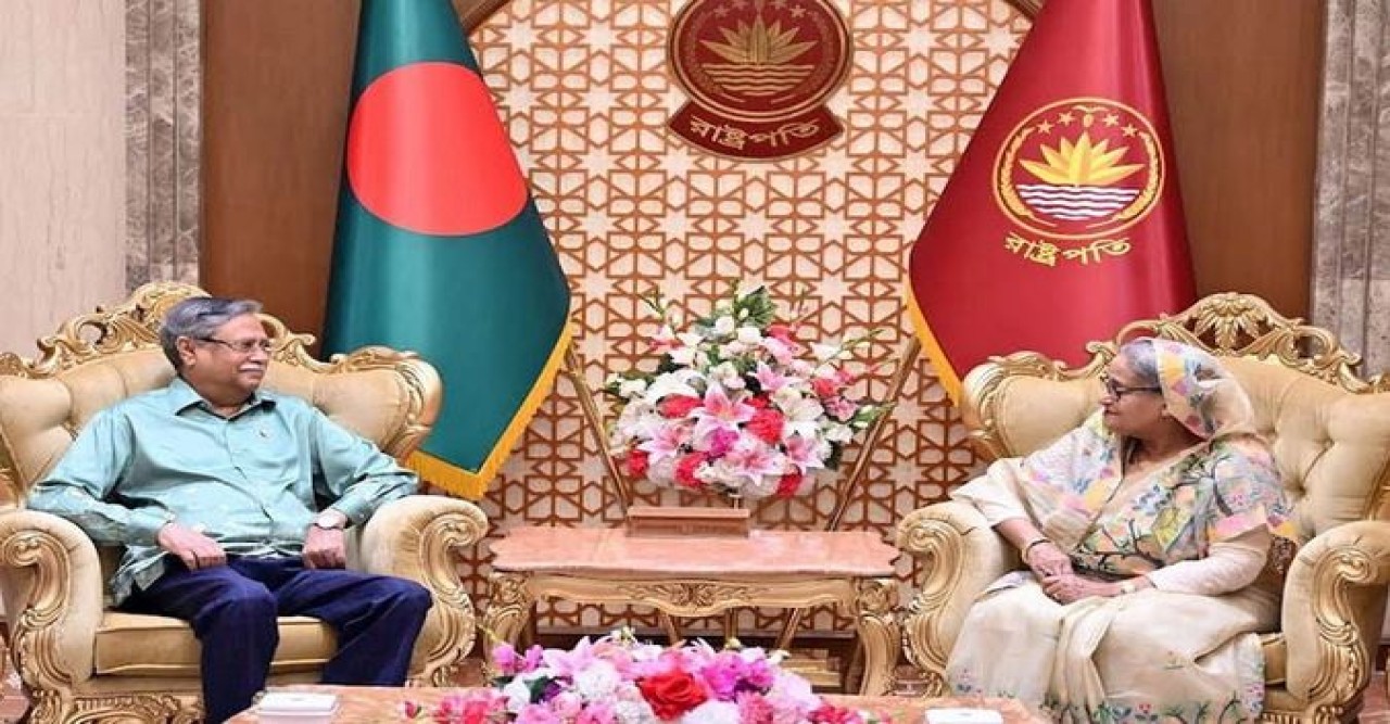 বঙ্গভবনে রাষ্ট্রপতির সঙ্গে প্রধানমন্ত্রীর সৌজন্য সাক্ষাৎ