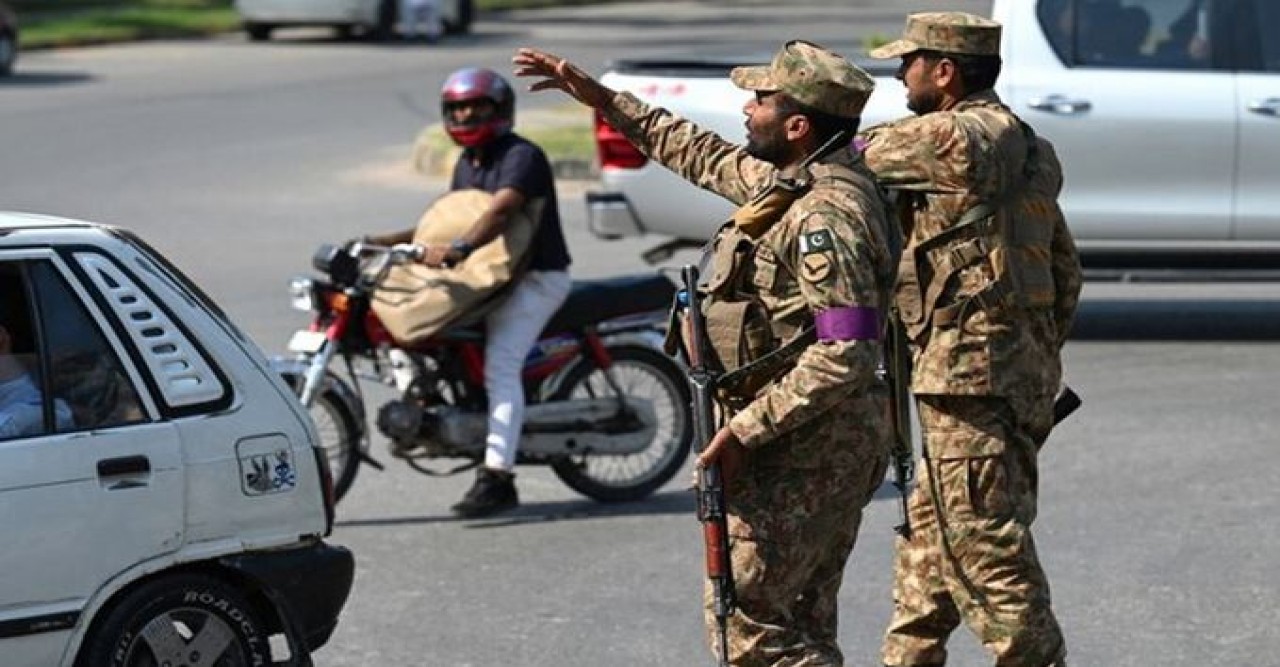 পাকিস্তানে জানাজায় জঙ্গি হামলা, ৩ পুলিশ সদস্য নিহত