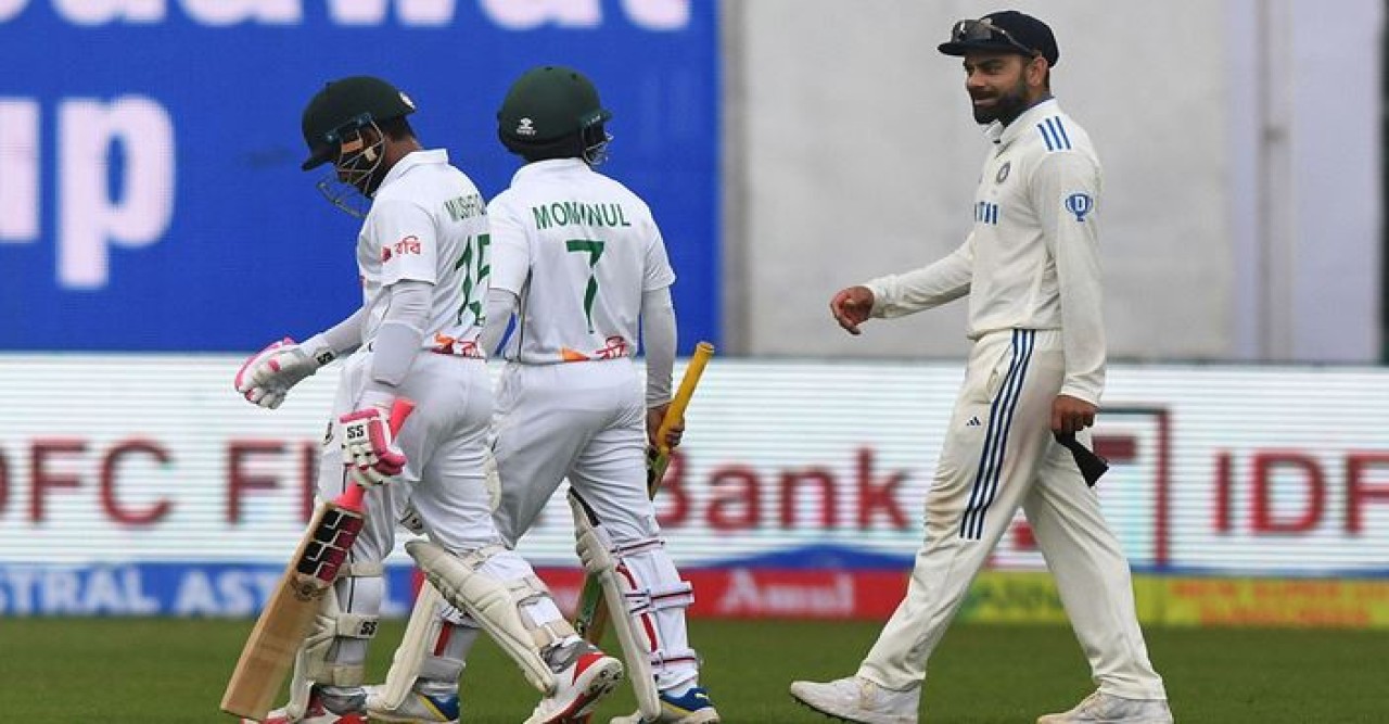 বৃষ্টির কারণে আগেভাগেই শেষ প্রথম দিনের খেলা