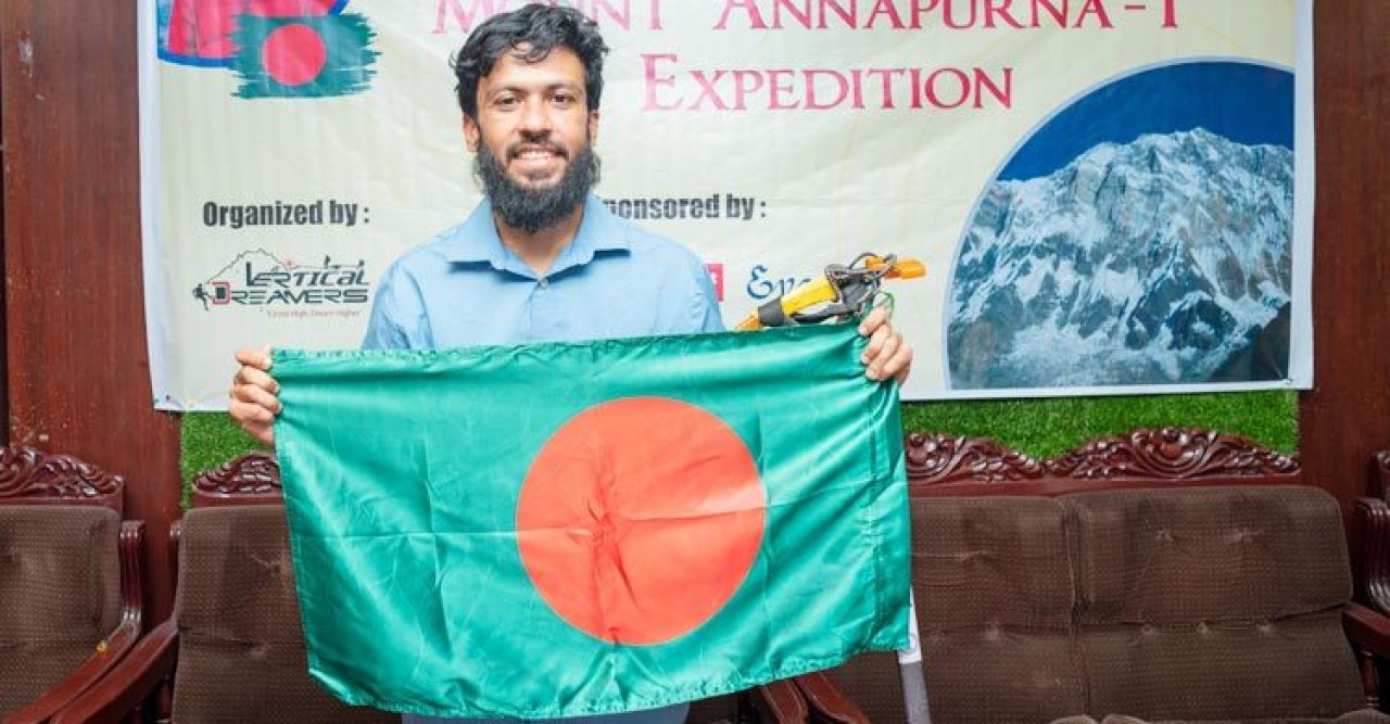 প্রথম বাংলাদেশি হিসেবে অন্নপূর্ণা-১ অভিযানে বাবর আলী