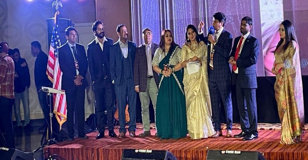 সেরা শেফের পুরস্কার পেলেন টনি করিম খান আমেরিকান কারি অ্যাওয়ার্ডের  জমকালো ও বর্ণাঢ্য আসর