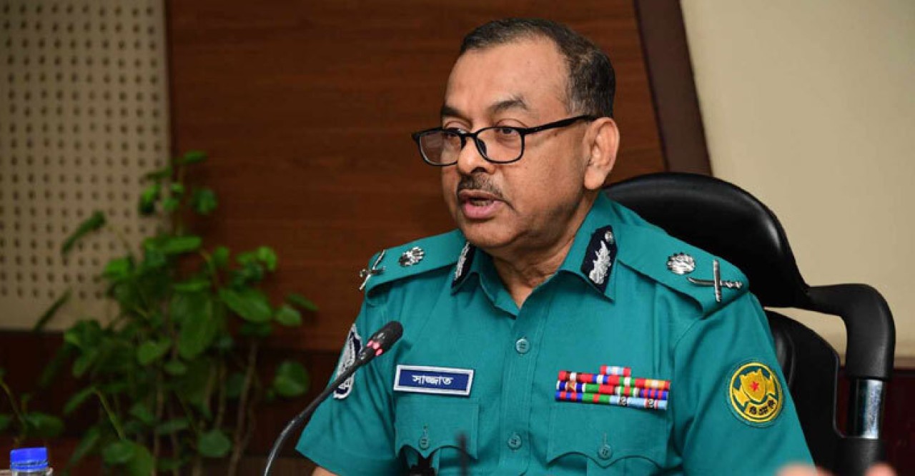 নির্ধারিত হাসিলের বাইরে অতিরিক্ত অর্থ আদায় নয়: ডিএমপি কমিশনার