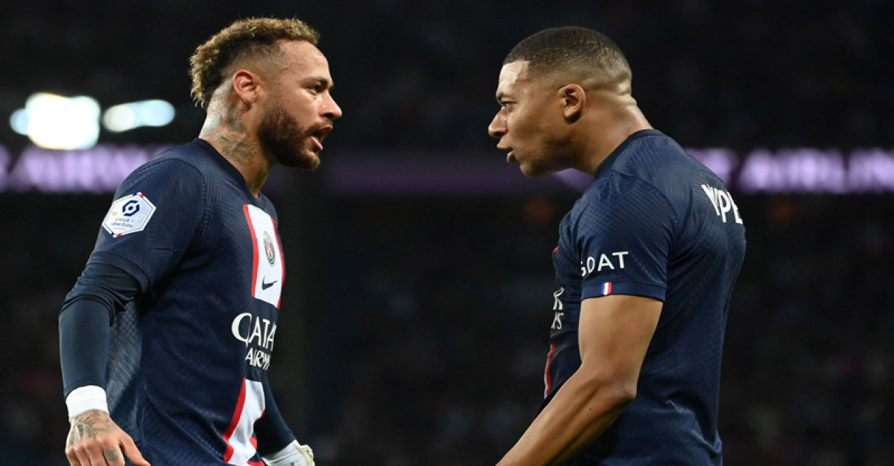 নেইমারকে না তাড়ালে ক্লাব ছাড়ার হুমকি এমবাপ্পের!