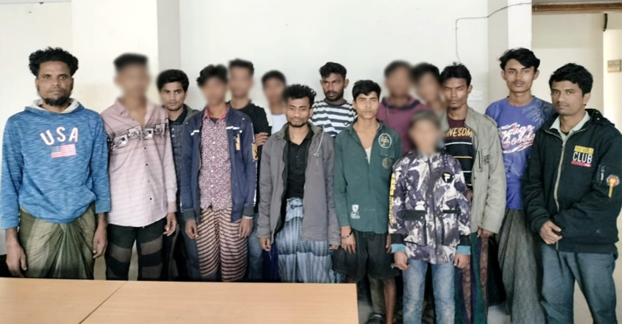 টেকনাফের গহিন পাহাড় থেকে অপহৃত ১৫ জন উদ্ধার, আটক দুই