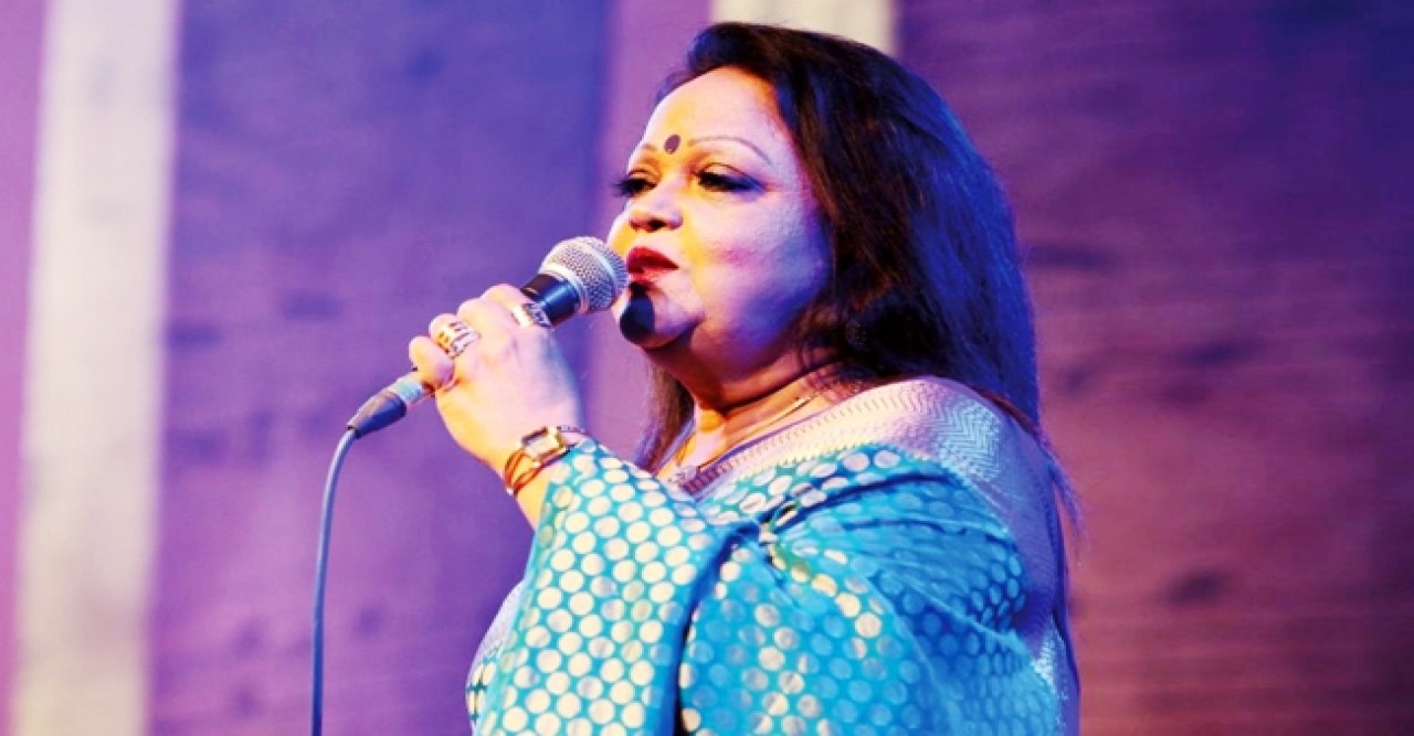 চিকিৎসার জন্য আবার সিঙ্গাপুরে সাবিনা ইয়াসমিন