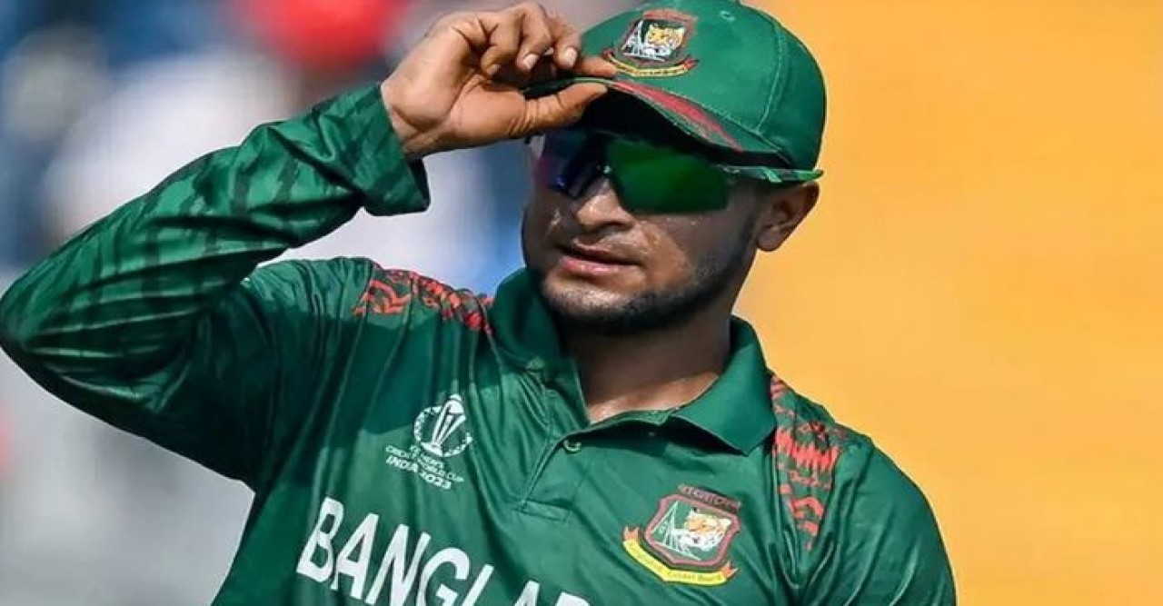 সাকিবের বিপক্ষে ভিভ রিচার্ডস, পক্ষে অরবিন্দ ডি সিলভা