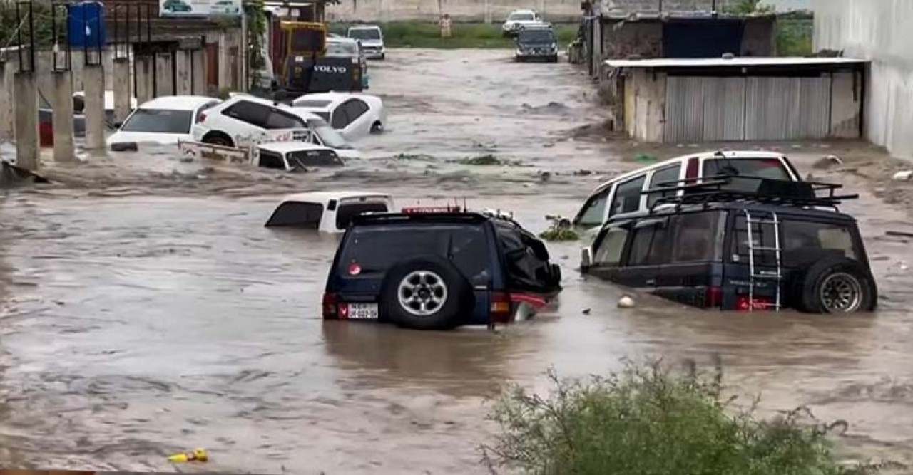 পাকিস্তানে আকস্মিক বন্যায় ৪ পর্যটক নিহত, নিখোঁজ ১৫