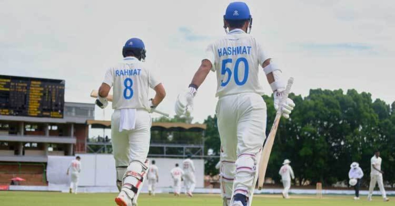 রহমত শাহের রেকর্ড ডাবল সেঞ্চুরি, উল্টো জবাব দিচ্ছে আফগানিস্তান