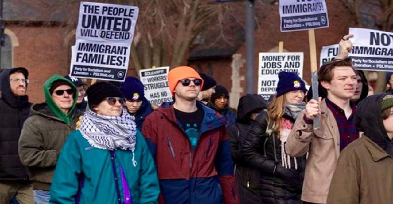 বিদেশি শিক্ষার্থীদের ভিসা বাতিলের সিদ্ধান্ত থেকে সরে দাঁড়ালেন ট্রাম্প