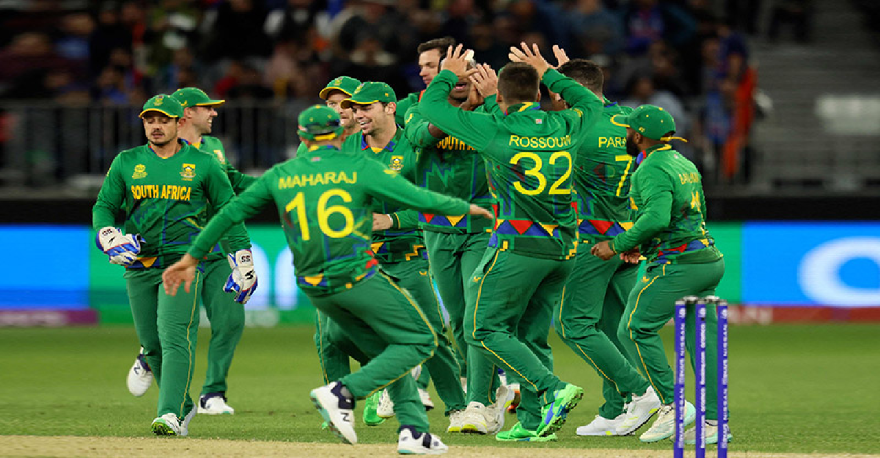 উড়তে থাকা ভারতকে মাটিতে নামাল দক্ষিণ আফ্রিকা