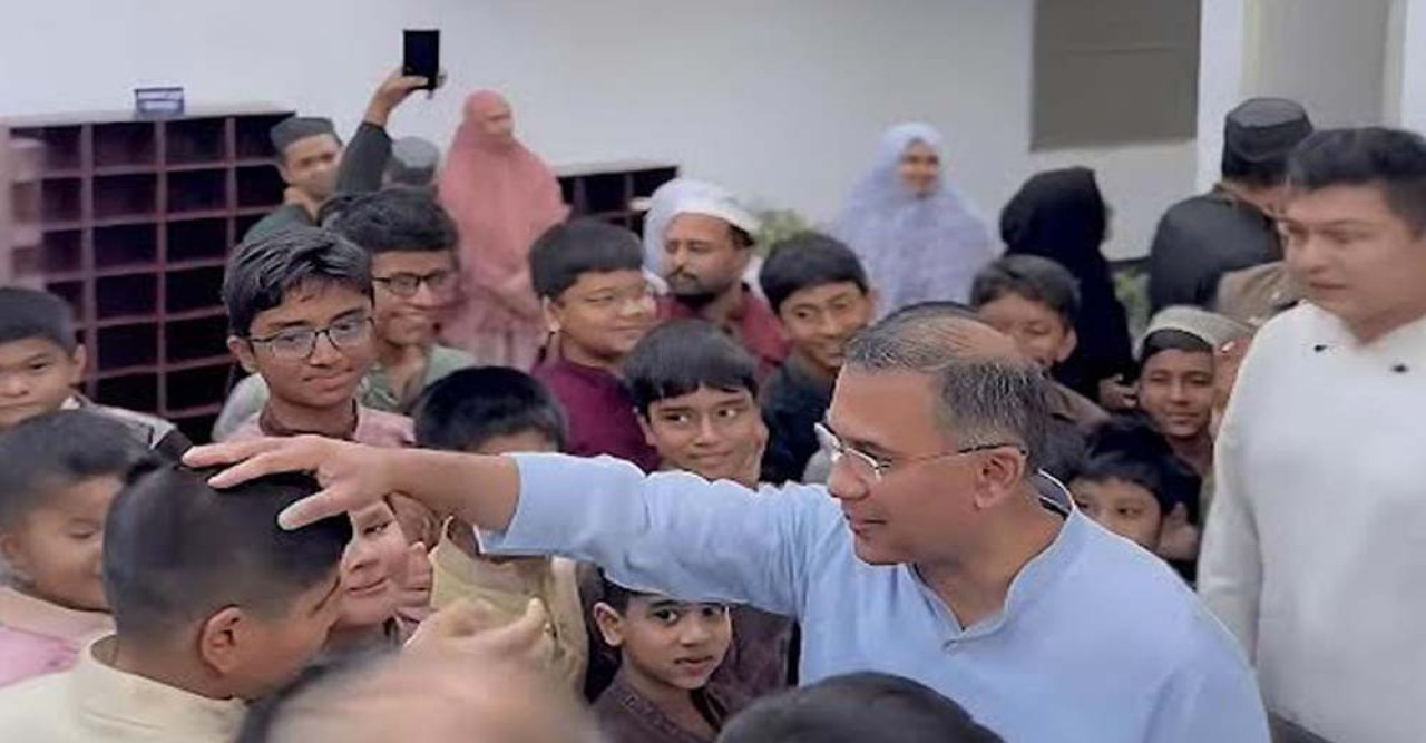 আপনি কি রোজা রেখেছেন, প্রধানমন্ত্রীকে শিশুর প্রশ্ন