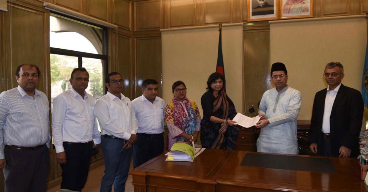 বঙ্গবাজারে অগ্নিকাণ্ডের ঘটনায় ডিএসসিসির তদন্ত প্রতিবেদন দাখিল