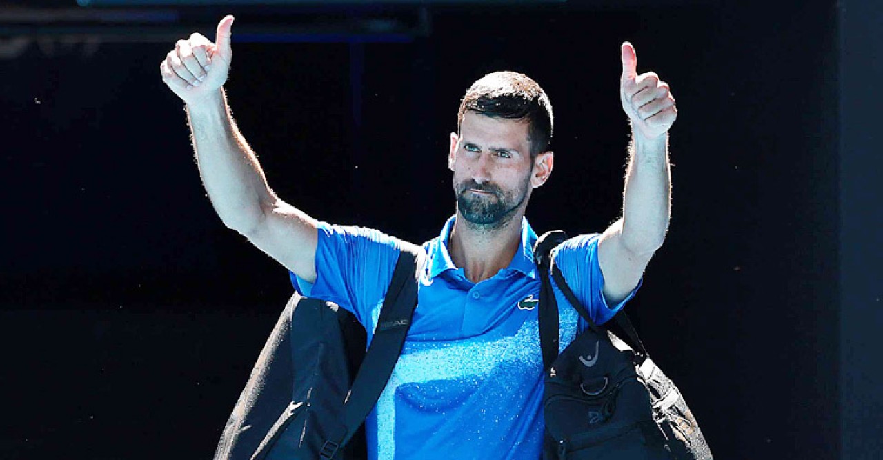 সেমিফাইনালের মাঝপথে সরে গেলেন জোকোভিচ