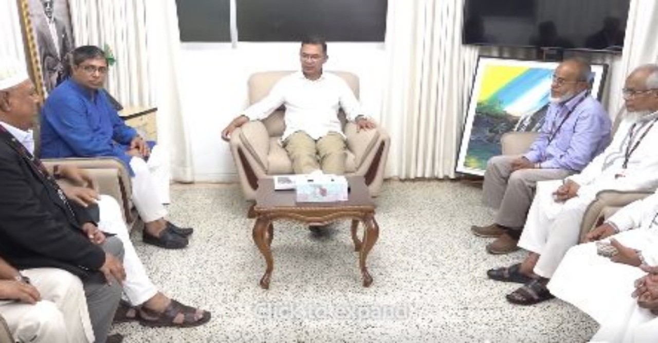 নবনিযুক্ত ১৪ জেলা প্রশাসকের সঙ্গে প্রধানমন্ত্রীর বৈঠক
