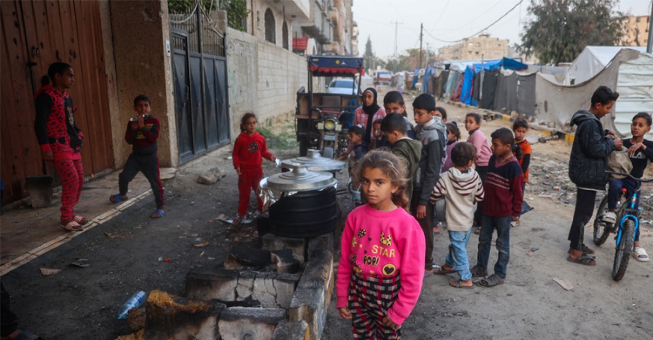 ৬ দিন ধরে গাজায় ত্রাণ প্রবেশ করতে দিচ্ছে না ইসরায়েল