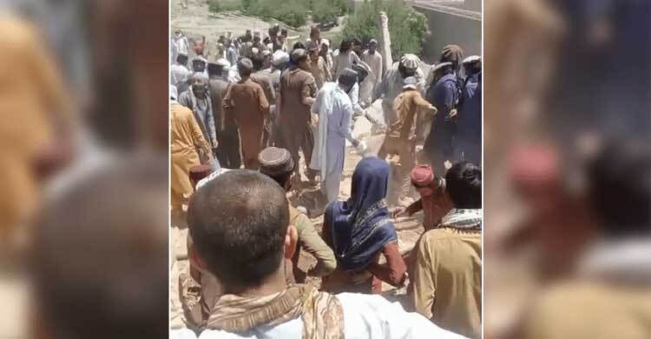 পাকিস্তানে শক্তিশালী বোমা বিস্ফোরণ, নিহত ৭