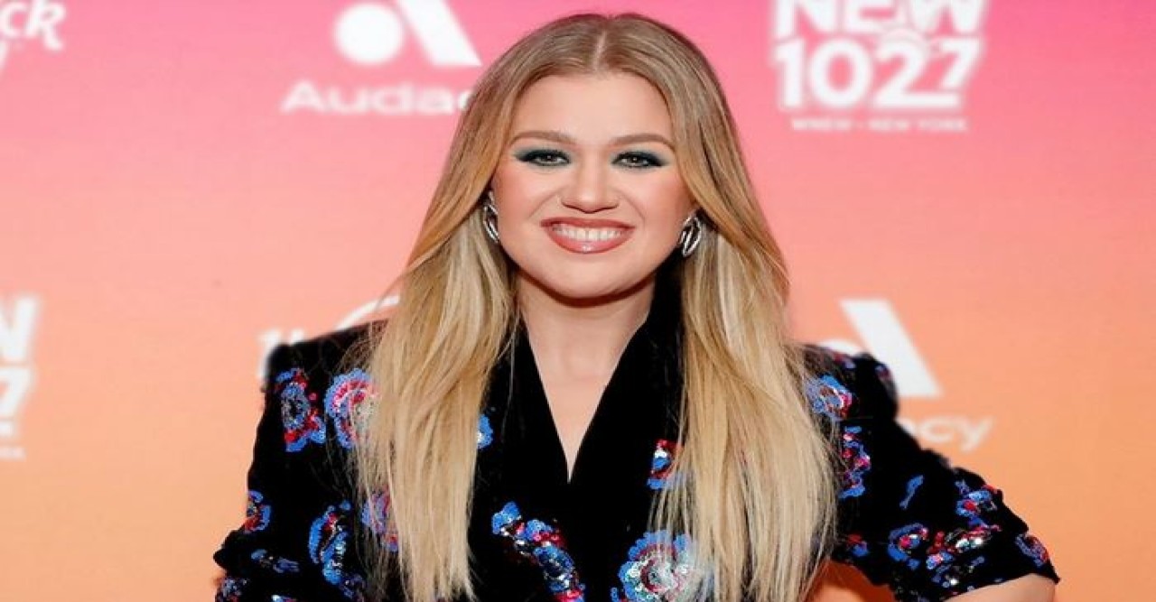 দুইটি ‘ডেটাইম এমি’ জিতলেন কেলি ক্লার্কসন