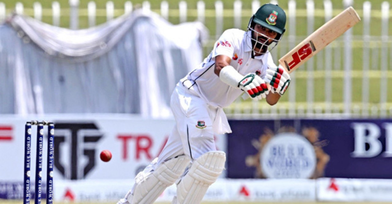 ২ উইকেটে ৬৯ রান করে প্রথম দিনের খেলা শেষ করেছে বাংলাদেশ