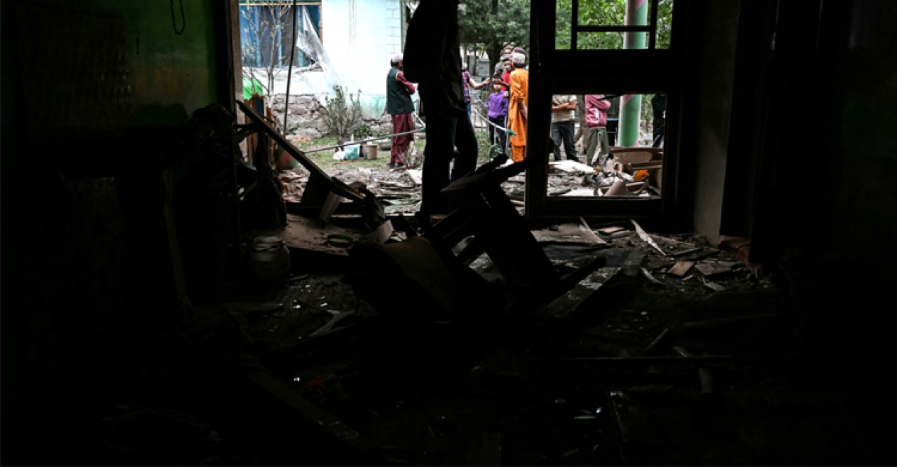 পাকিস্তানের বিমান ঘাটিতে ভারতের হামলা, পাল্টা হামলা পাকিস্তানের