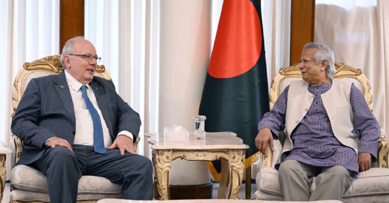 ক্রীড়াক্ষেত্রের মাধ্যমে উরুগুয়ের সঙ্গে সম্পর্ক গড়ার আহ্বান