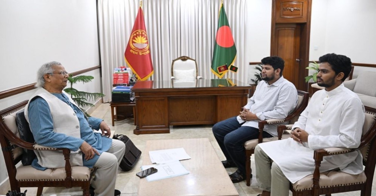 অল্প সময়ে তোমরা যা দিয়েছ, জাতি কখনো ভুলবে না-মাহফুজ-আসিফকে প্রধান উপদেষ্টা