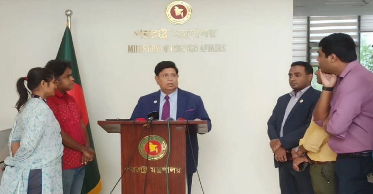 ভারত বাংলাদেশে গণতন্ত্র সমুন্নত রাখতে চায় : পররাষ্ট্রমন্ত্রী