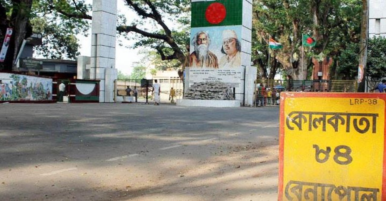 বিপুল পরিমান রাজস্ব আয় থেকে বঞ্চিত সরকার, ভারতীয় ভিসা বন্ধ থাকায় ফাঁকা বেনাপোল ইমিগ্রেশন