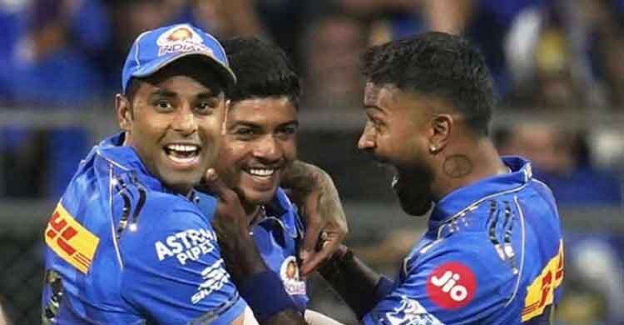 কলকাতাকে উড়িয়ে মৌসুমের প্রথম জয় মুম্বাইয়ের