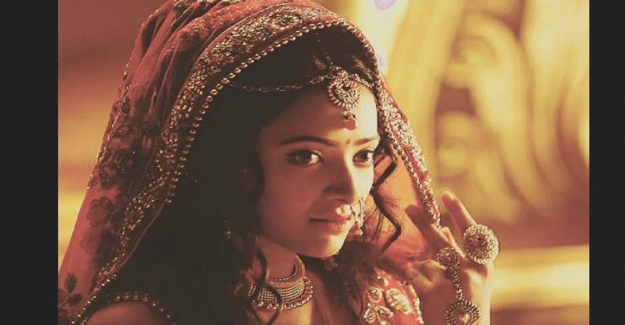 শুটিং সেটে প্রতিদিন বুলিংয়ের শিকার অভিনেত্রী!