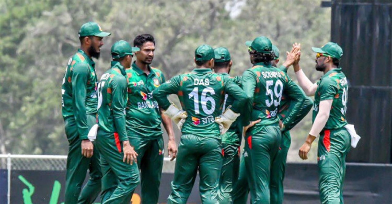 ইতিহাসের প্রথম দল হিসেবে ১০০ টি-২০ হারের রেকর্ড বাংলাদেশের