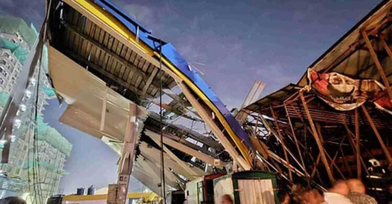 মুম্বাইয়ে বিলবোর্ড দুর্ঘটনা, কোম্পানির মালিক গ্রেফতার