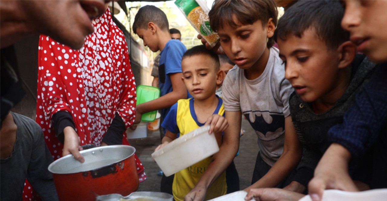 একশ কোটির বেশি মানুষ চরম দারিদ্র্যের মধ্যে বসবাস করছে: জাতিসংঘ