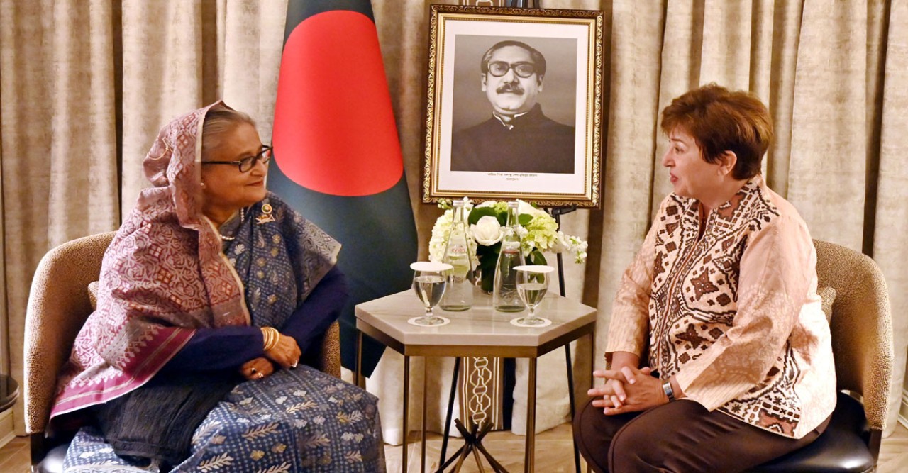 ওয়াশিংটনে প্রধানমন্ত্রী শেখ হাসিনার সঙ্গে সৌজন্য সাক্ষাৎ করেন আইএমএফের ব্যবস্থাপনা পরিচালক