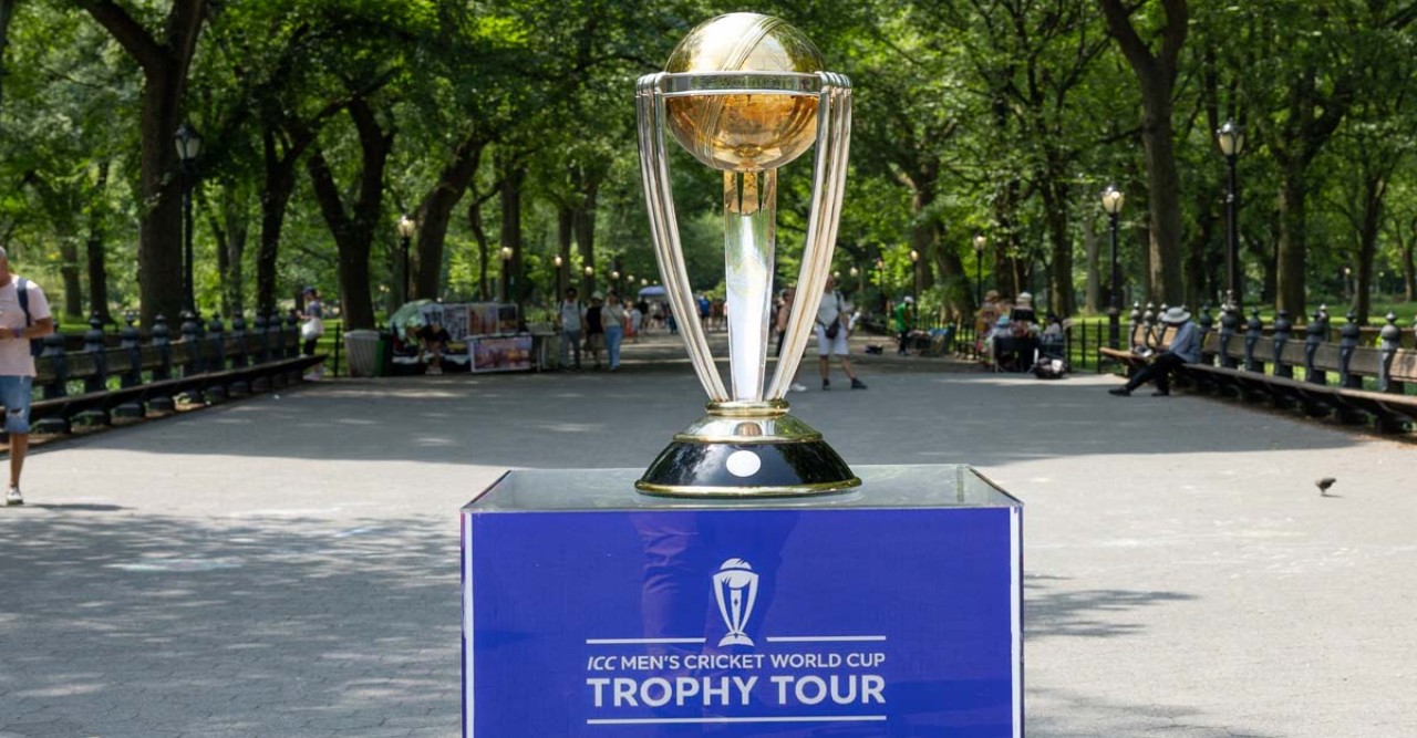 ঢাকায় বিশ্বকাপ ট্রফির সাথে ছবি তুলতে চাইলে যা করতে হবে