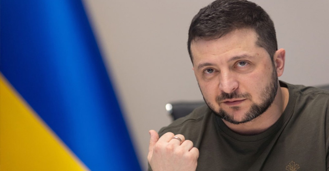 মিত্রদের কাছে আরো অস্ত্র সাহায্য চাইলেন জেলেনস্কি