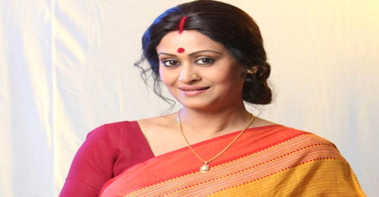 ‘প্রযোজক ঝাঁপিয়ে পড়ে আমার জামা খোলার চেষ্টা করেন’