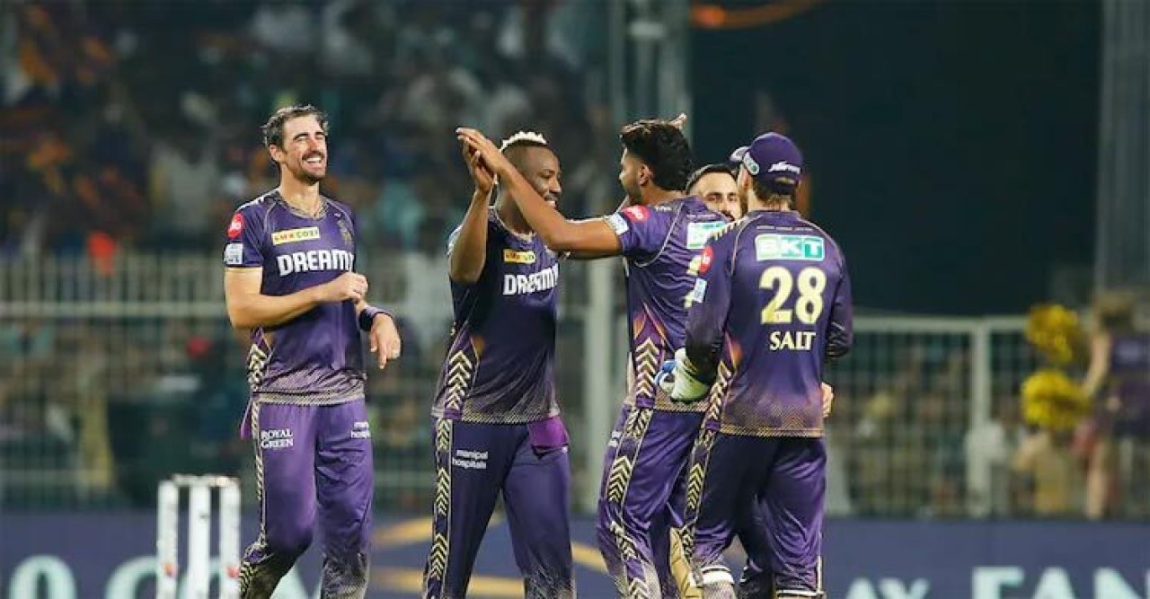 মাঠে না নেমেই বাদ গুজরাট, সেরা দুইয়ে থেকে প্লে-অফে কলকাতা