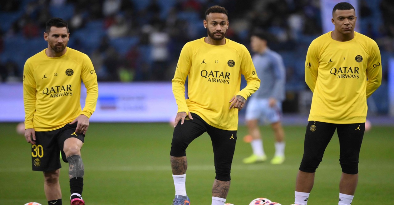 নেইমারের জন্যই পিএসজিতে আসেন মেসি-এমবাপে