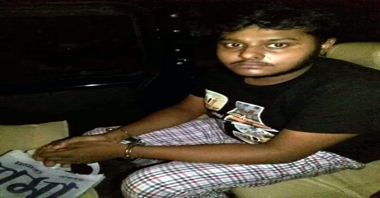 নড়াইলে মহানবীকে নিয়ে ফেসবুকে কটূক্তি : কলেজছাত্র আকাশ গ্রেফতার