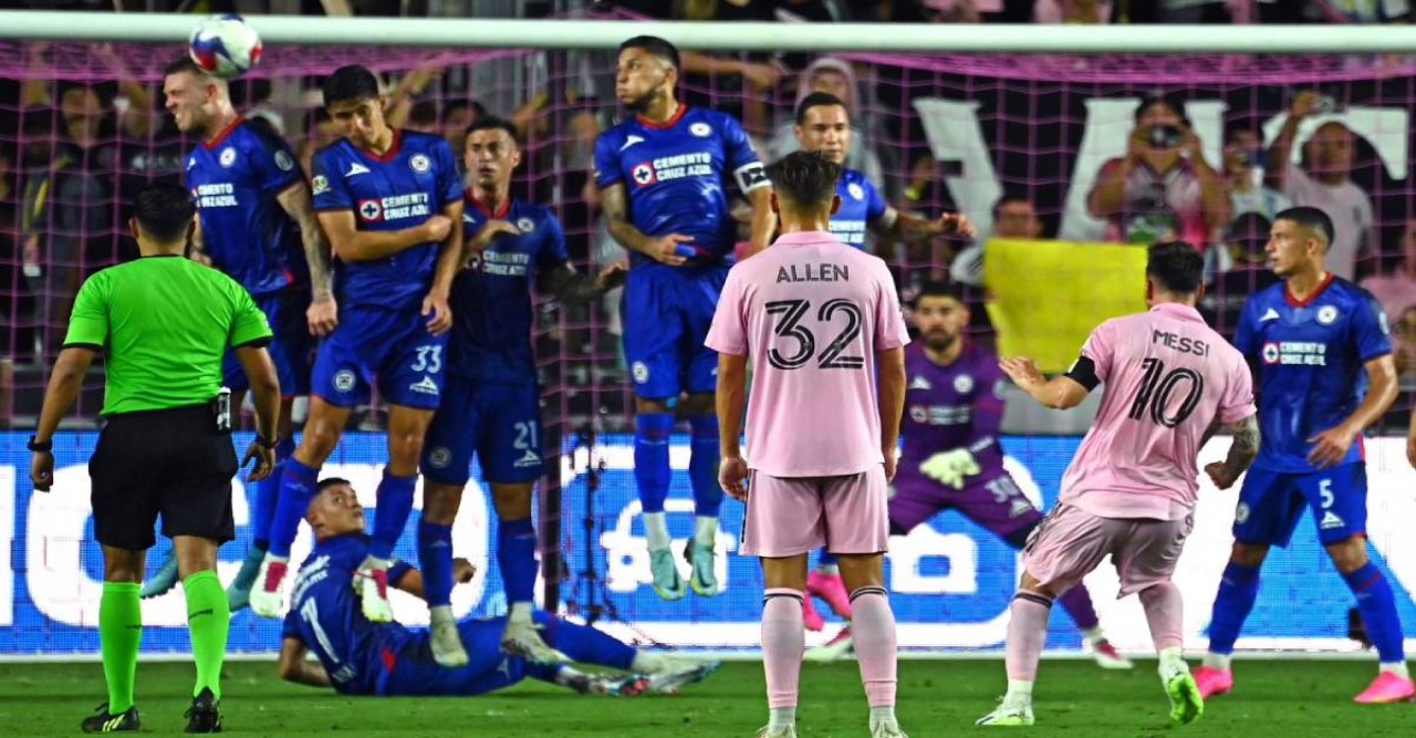 টুইটারেও মেসি ঝড়