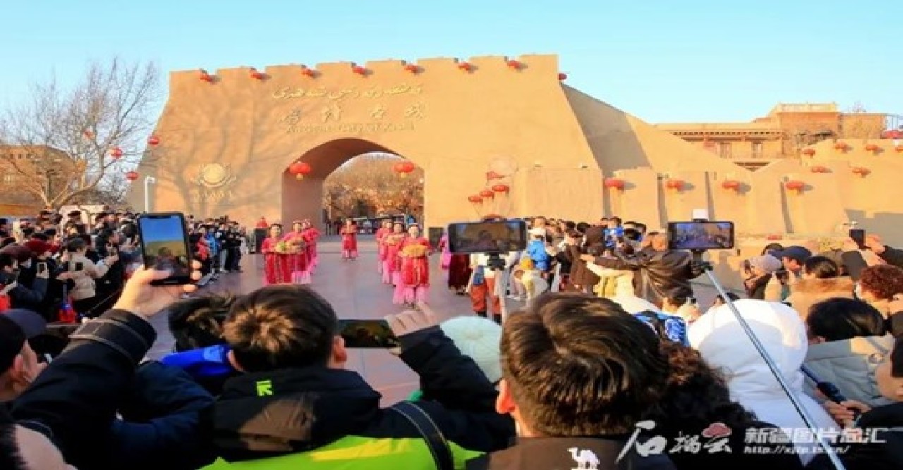 চীনে পর্যটন-ভিত্তিক অর্থনীতি দ্রুত উন্নত হয়েছে