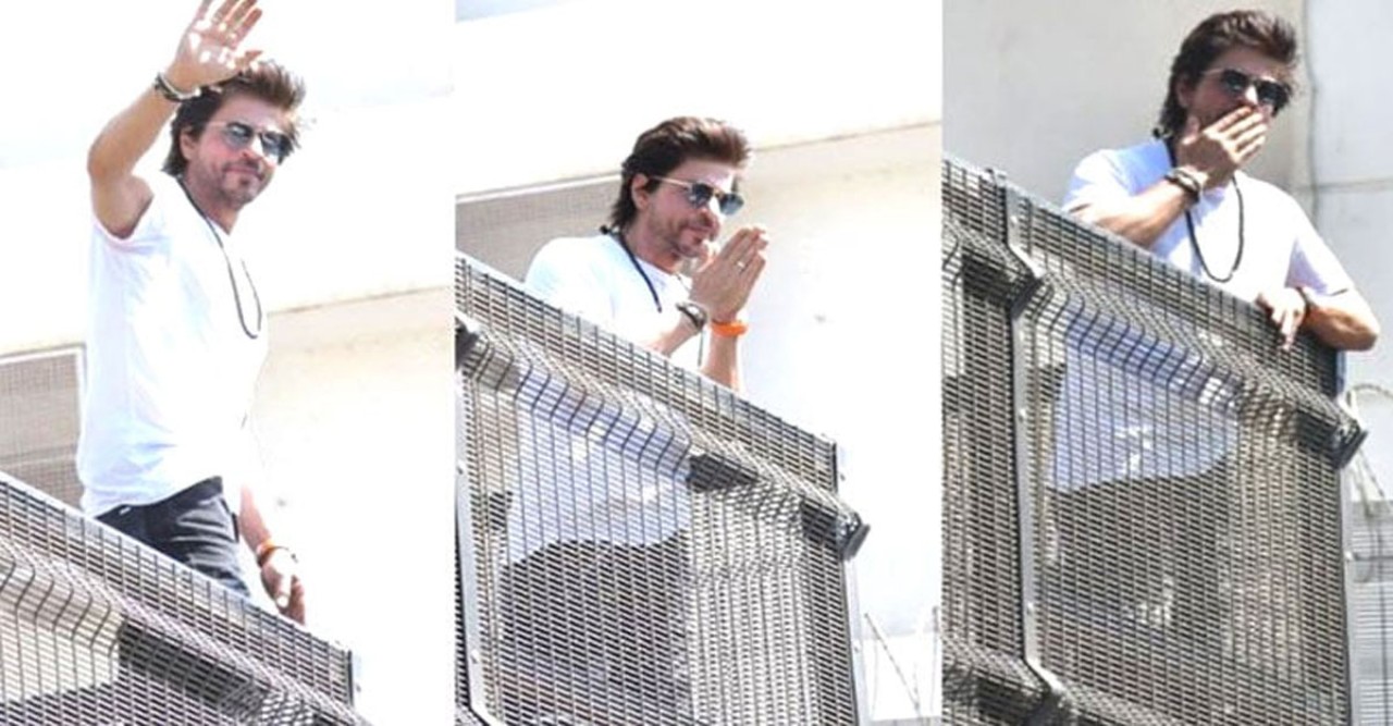 মান্নতের ছাদে চেনা পোজে ‘পাঠান’ শাহরুখ, গ্যালাক্সিতে সালমান