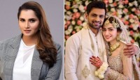 সানিয়ার হাত ছেড়ে পাকিস্তানি অভিনেত্রীকে বিয়ে করলেন শোয়েব মালিক