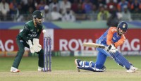 শ্বাসরুদ্ধকর ম্যাচে পাকিস্তানকে হারিয়ে চ্যাম্পিয়ন ভারত