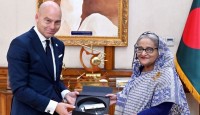 জিসিএ লোকাল অ্যাডাপটেশন চ্যাম্পিয়নস অ্যাওয়ার্ড গ্রহণ করলেন প্রধানমন্ত্রী