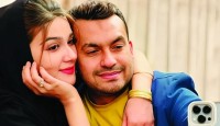ভিডিওতে কেঁদে বিচ্ছেদের ঘোষণা দিলেন মাহিয়া মাহি