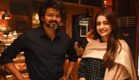 লুকিয়ে প্রেম, এক ছাদের তলায় থাকছেন বিজয়-তৃষা!