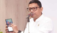 নিজে ফেসবুক চালানোর কারণ জানালেন পলক