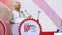 শ্রমিকদের আগের অবস্থায় রেখে নতুন বাংলাদেশ গড়া সম্ভব নয় : প্রধান উপদেষ্টা